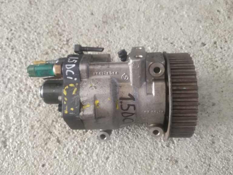 Pompa de injectie Nissan Renault Almera Megane Scenic 1.5 dci, cod 9303103a