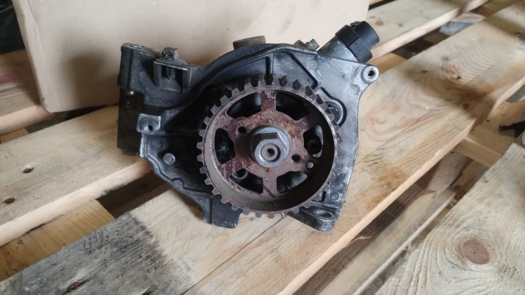 Pompa de injectie / pompa inalta Volvo v50 / Ford Focus 2 1.6 TDCI COD: 0445010102