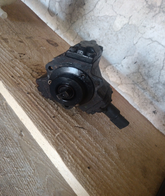 Pompa inalta Bosch 0445010013 Mercedes-Benz Sprinter 903 [1995 - 2000] Autobasculanta 4-usi 2.2 CDI MT (82 hp)