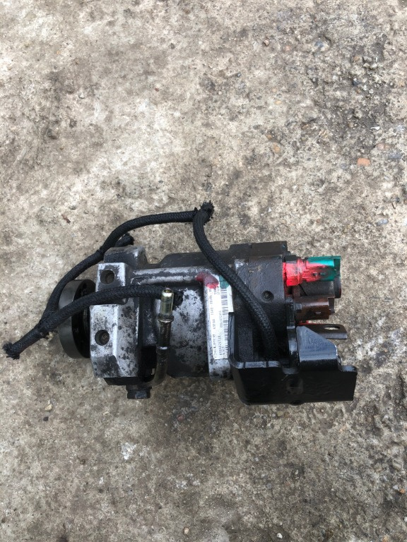 Pompa inalta ford focus 1.8 tdci cod 1S4Q-9B395-BD