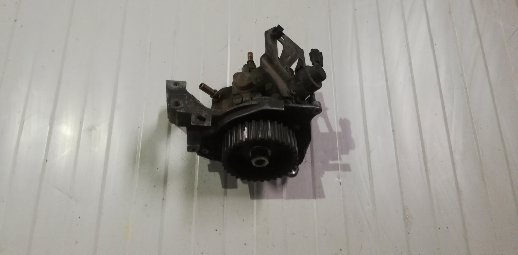 Pompa inalta injectie Citroen C4 1.6 HDI cod 0445010102 an 2006 2007 2008 2009