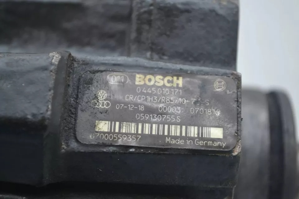 POMPA INALTA PRESIUNE 059130755S Audi A6 an 2004 ASB / BMK / BPP cod piesa 059130755S