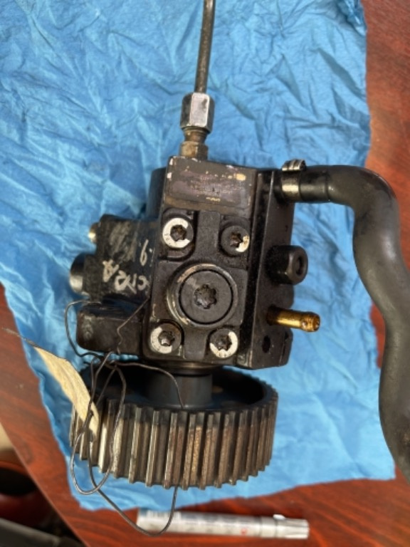 Pompa inalta presiune 1.9 CDTI Opel Zafira B 0445010097