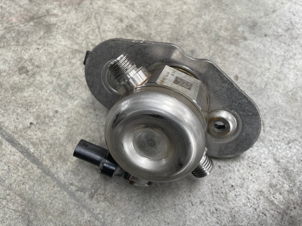 Pompa inalta presiune Bmw benzina B48/B58 cod 7642466