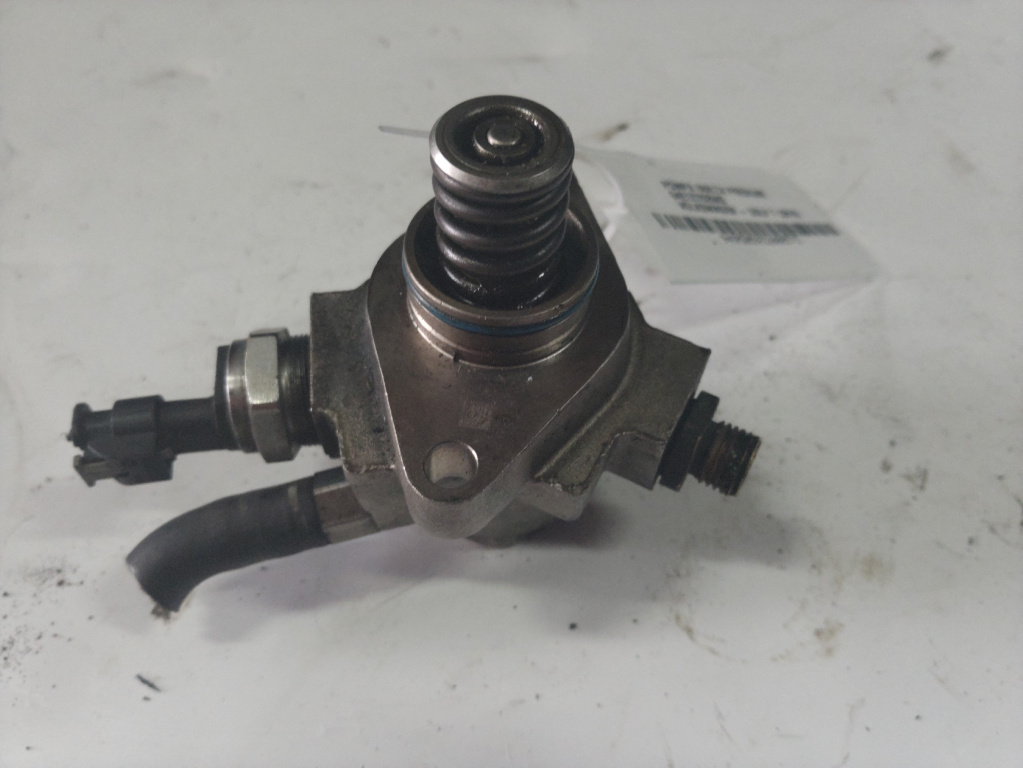 Pompa inalta presiune / injectie Volkswagen Golf 7 (5g1) an [2013-2019] CJZ cod piesa 04E127026AG