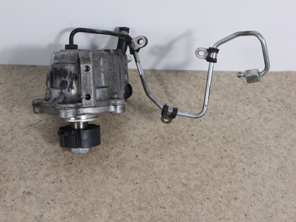 Pompa inalta presiune,injectie VW Tiguan,an 2009,motor 2.0 TDI.