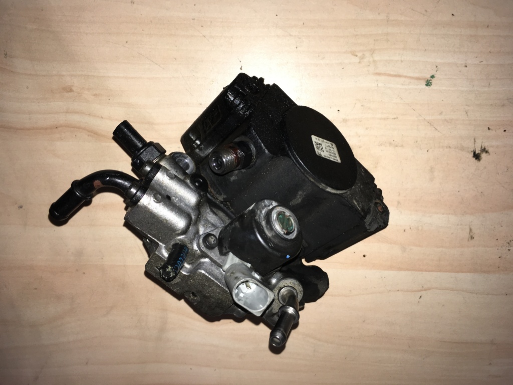 Pompa inalta presiune Mercedes C-Class W204 2.2 CDI 160 CP cod: A6510701201 / 28297640 model 2012