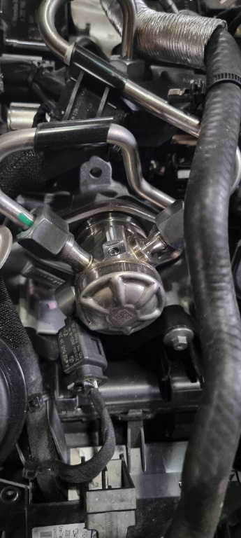 Pompa inalta presiune Mercedes GLA H247 cod A2820700001