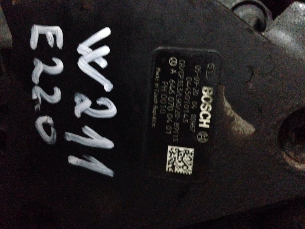 Pompa inalta presiune mercedes w211 e class 2.2 cdi 0445010143