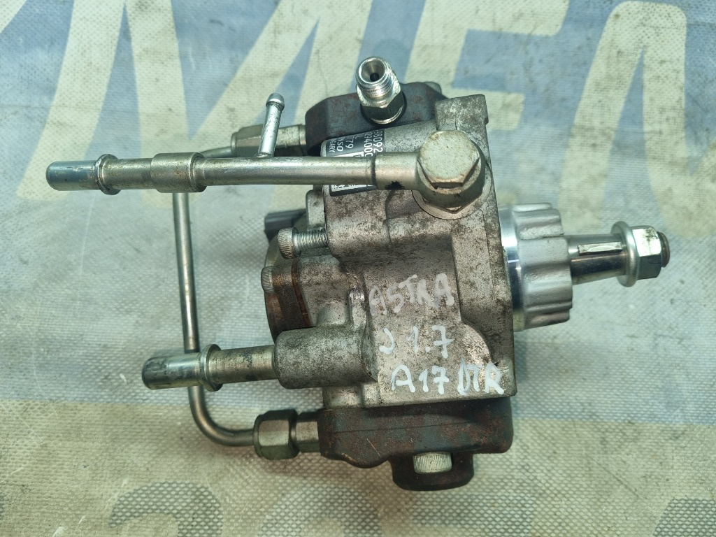 Pompa inalta presiune Opel Astra J 1.7 DTR 8980924