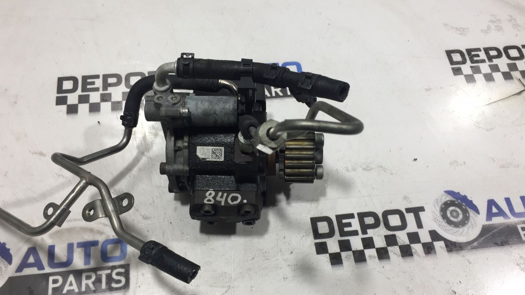 POMPA INALTA PRESIUNE VW GOLF 6 2010 1.6 TDI CAYC COD 03L130755E (id: 840)