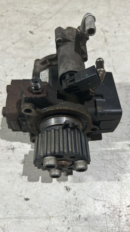 POMPA INALTA PRESIUNE VW GOLF 6 2012 1.6 TDI COD 03L 130 755 E / 03L130755E (id: 562)