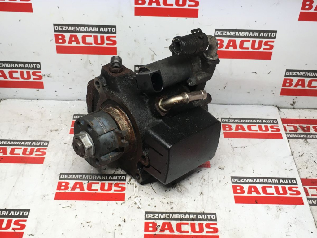 Pompa inalta VW Golf 6 1.6 tdi tip motor CAY cod 03L130755E