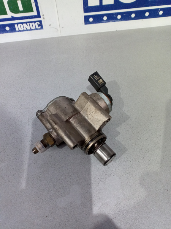 Pompa inalte 03C127025R 1.6 FSI Volkswagen Golf 5 1K 2003-2010