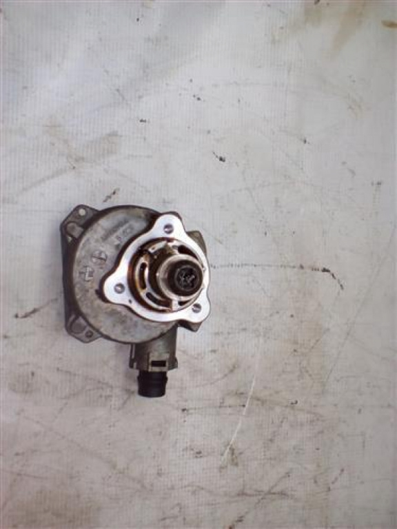 Pompa inalte motor Bmw Seria 3 E90 / Seria 5 E60 3.0L Benzina An 2007 2008 2009 2010 2010 cod 200400089