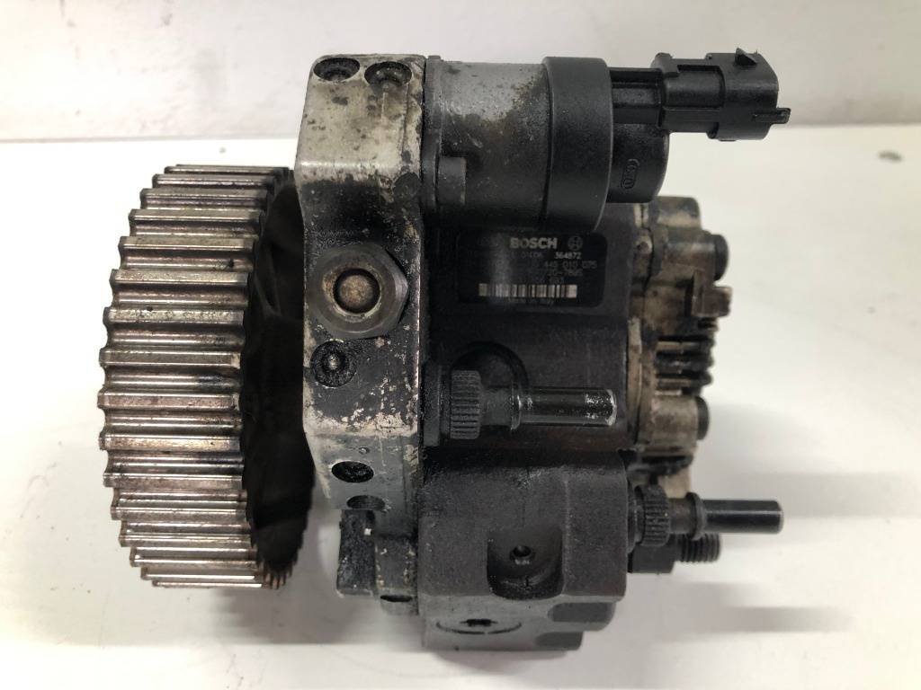 Pompa inalte Renault 1.9 DCi 0445010075 / 8200108225