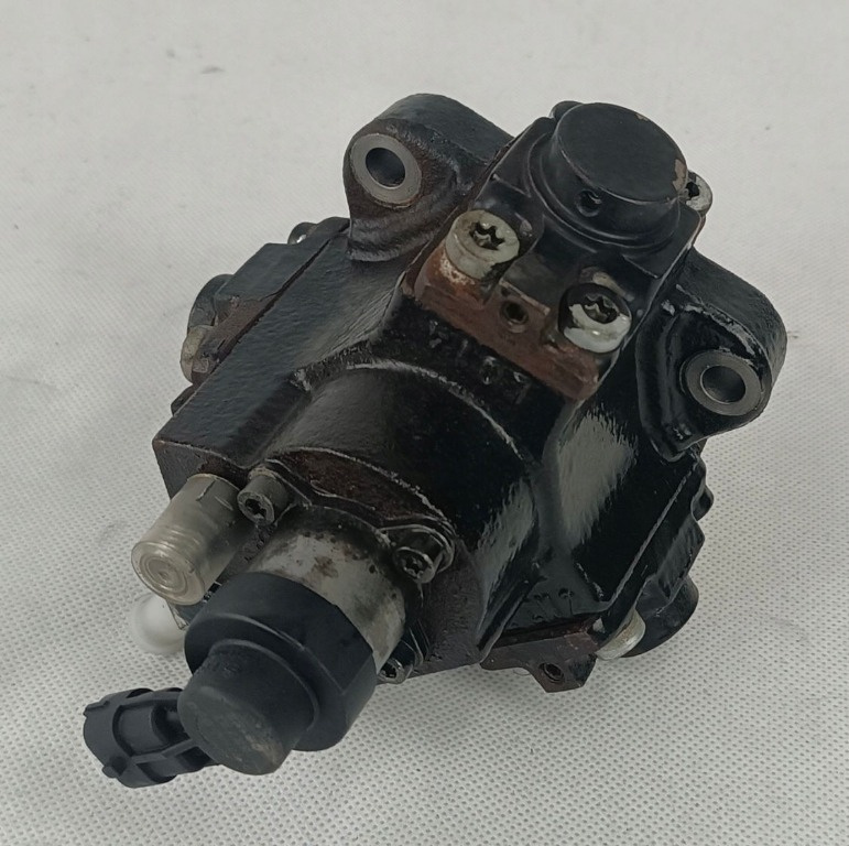 Pompa Injectie 0445010193 Opel Insignia A 2.0 cdti 2009-2015 pompa presiune stare perfecta opel