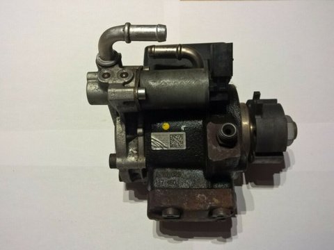 Pompa injectie Audi A3 1.6 tdi tip CAYC cod 03l130755E