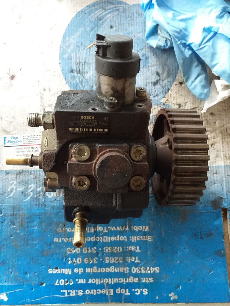 Pompa injectie BOSCH Peugeot , Citroen , Ford cod produs:0 445 010 102 9683703780 A