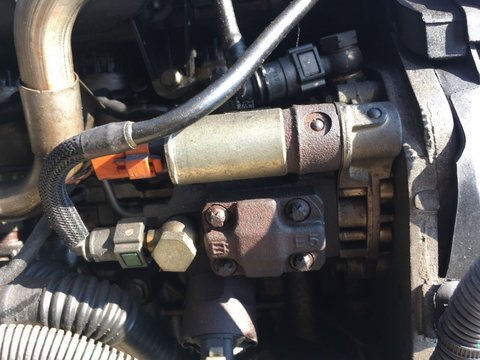 Pompa injectie Citroen Ford Mazda Peugeot 1.4 Diesel cod 9658176080