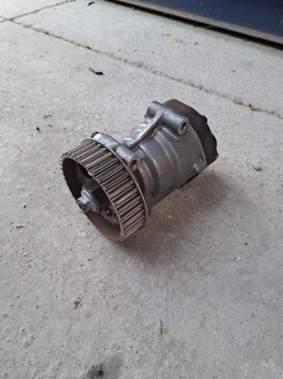 Pompa injectie Dacia Logan 1.5 DCI cod 8200057225 an 2006 - 2009