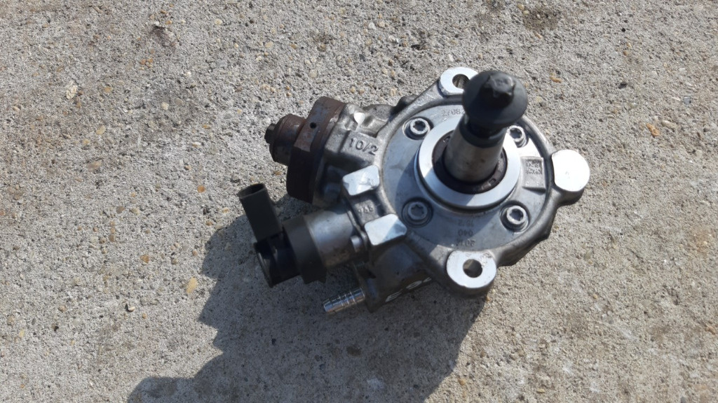Pompa injectie (inalta presiune) BMW E90 318D-N47.