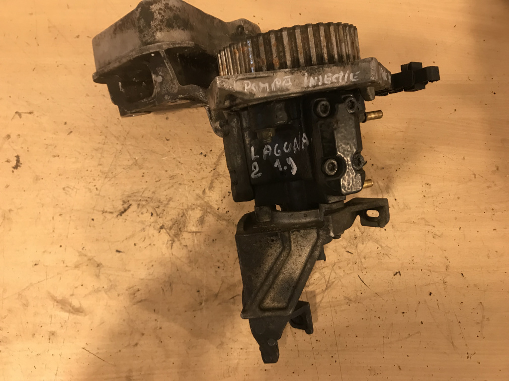 Pompa injectie inalta presiune renault laguna 2 1.9 dci 2003 - 2009 cod: 7700111010