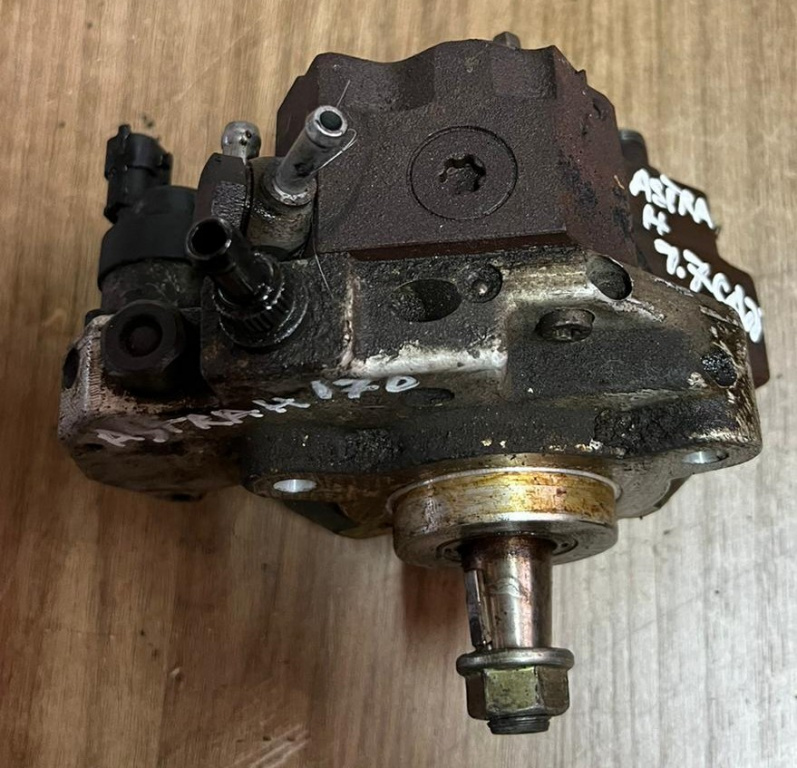 Pompa injectie Opel Astra H 1.7CDTI