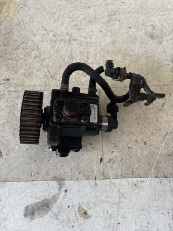 Pompa injectie Opel Insignia A 2.0 cdti 2011-2015 motor A20DTH cod pompa inalta 0445010248 / 55574632 Bosch