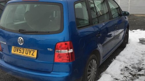 Pompa injectie VW Touran 2003 Hatchback 