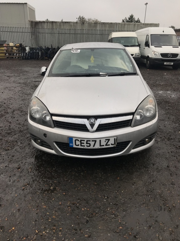 Pompa inalta presiune opel astra H GTC 1.7 diesel cod motor z17dth