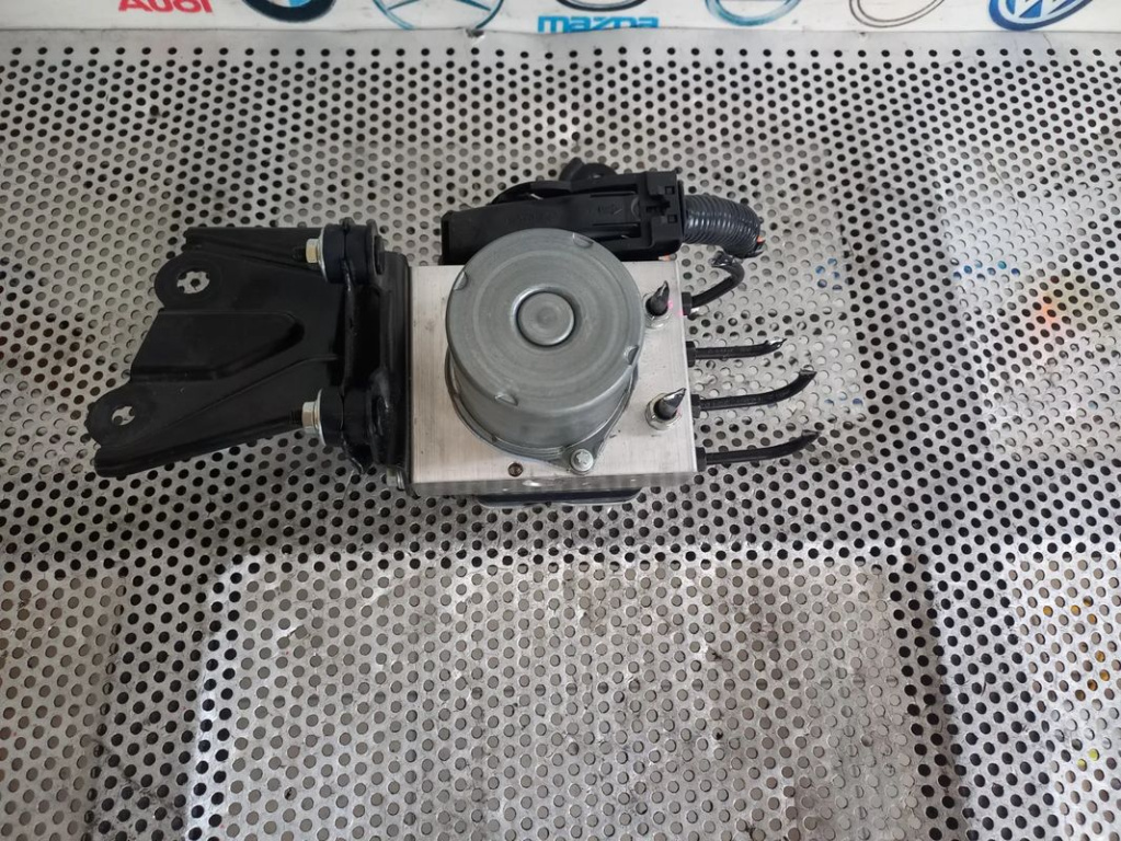 Pompa Modul Unitate ABS Toyota Yaris Cro