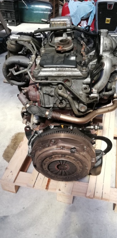 Pompa motorina rezervor Nissan Terrano 2