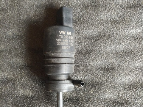 Pompa pentru spalator de geamuri Audi A2 A4 B5 B6 B7 B8 A5 A6 C6 A8 TT 1J5955651 1T0955651 1K5955651 8K5955647