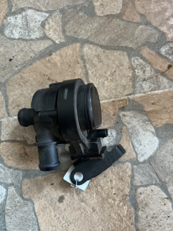 Pompa Recirculare Apa 5g0965567 1.6 TDI Volkswagen GOLF VII 2014