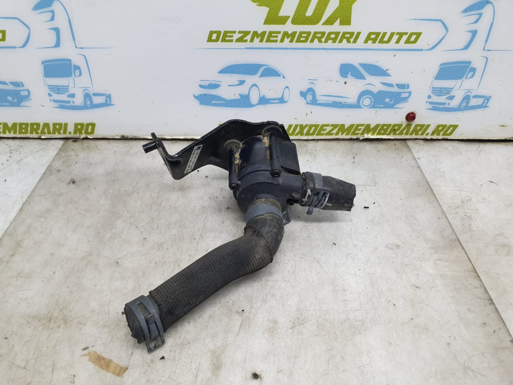 Pompa recirculare apa 5q0965561b Audi A4