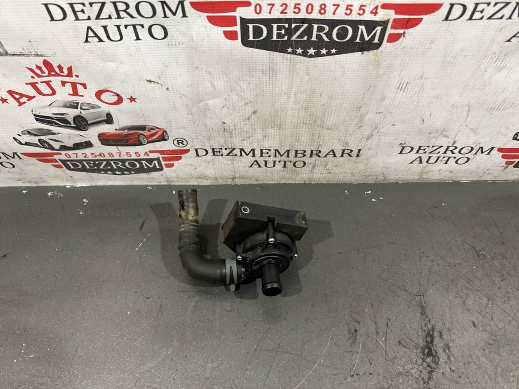 Pompa recirculare apa 5Q0965567 VW Golf VIII Hatchback (CD1) 1.5 eTSI 131 cai DPBA