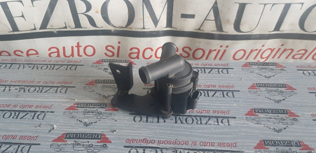 Pompa recirculare apa Audi A5 2.0 TDI 17