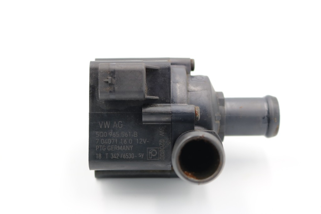 Pompa recirculare apa Skoda Octavia 3 2.0TDI CUPA 5Q0965561B
