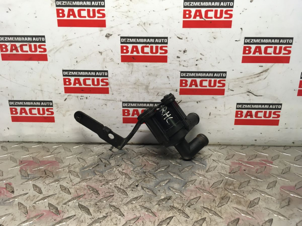 Pompa recirculare apa Volkswagen Golf 5 cod: 5n096