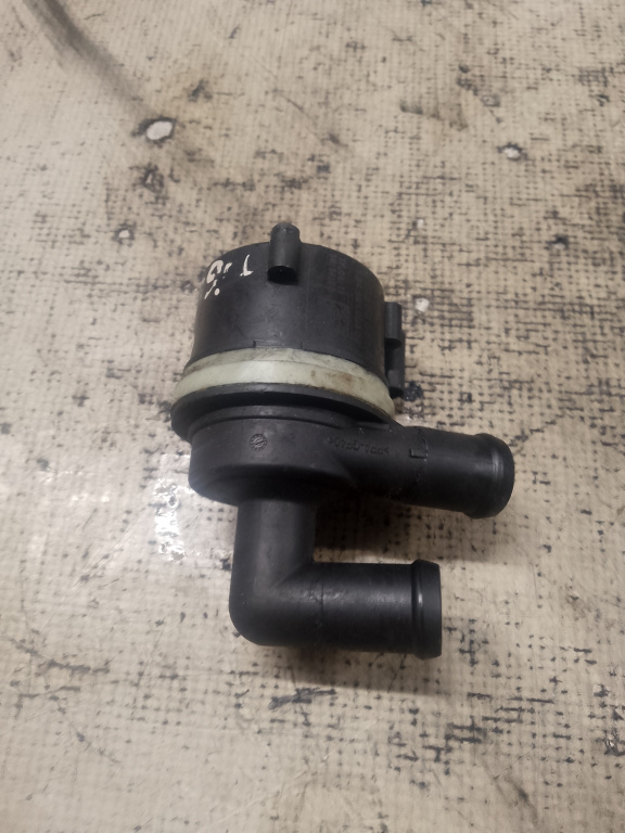 Pompa recirculare apa Volkswagen Tiguan Motorina 2011, 5N0965561A