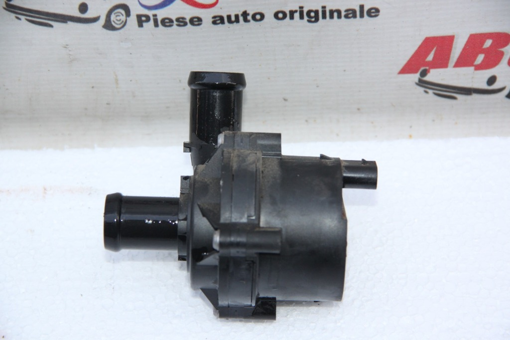 Pompa recirculare apa VW Golf 7 2014-2020 5Q096556