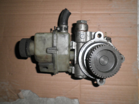 Pompa servo hidraulica Mazda 6 2.0TD 2006