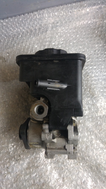 Pompa servodirectie bmw e39 e46 2.0d 136