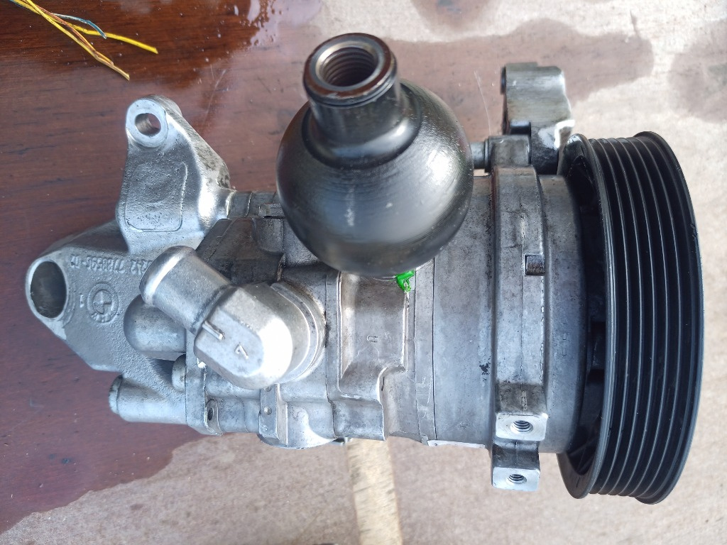 POMPA Servodirectie BMW E60/535/678126901/LH2114538/LH2112383