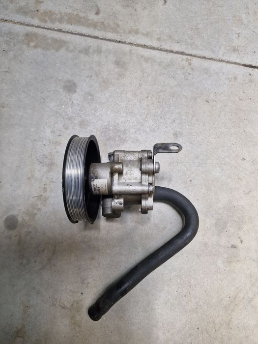 Pompa servodirectie  bmw e90 e91 e92 e93 n57 m57 xdrive 325d 330d