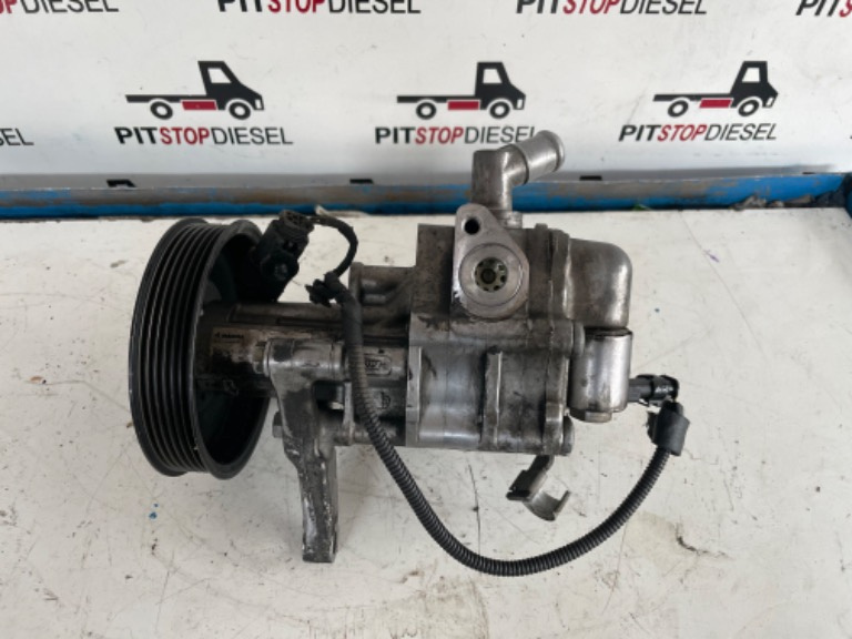 Pompa Servodirectie BMW f10 f11 530 535d 3.0 d 2010 2011 2012 2013 2014 2015 2016 xdrive