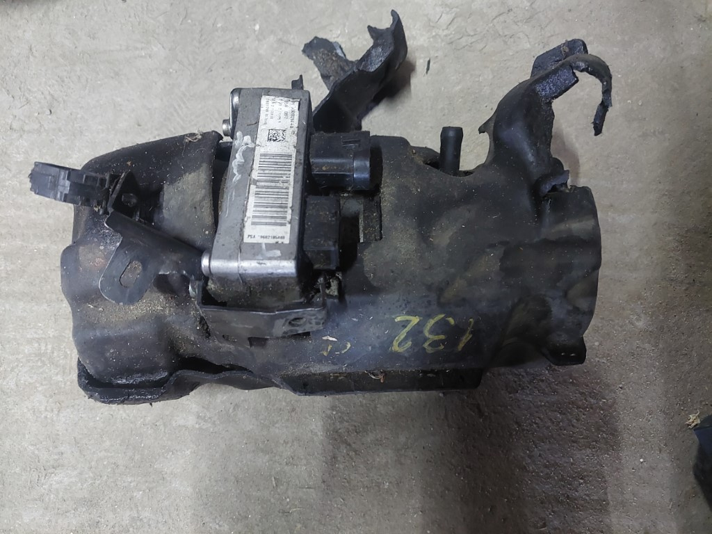 Pompa servodirectie Citroen C5 an 2005 cod 9682185480 A5098264+A