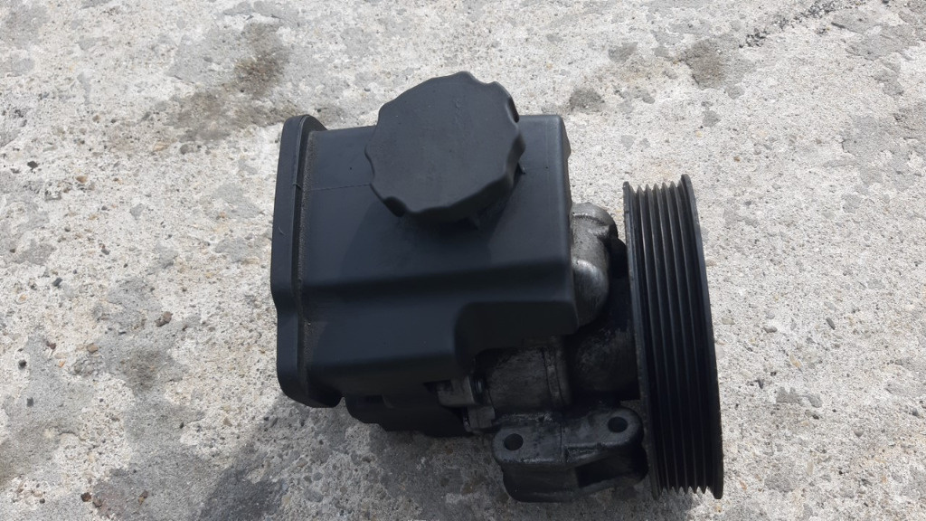 Pompa servodirectie cu vas Mercedes C-Class W204 2.2 CDI.