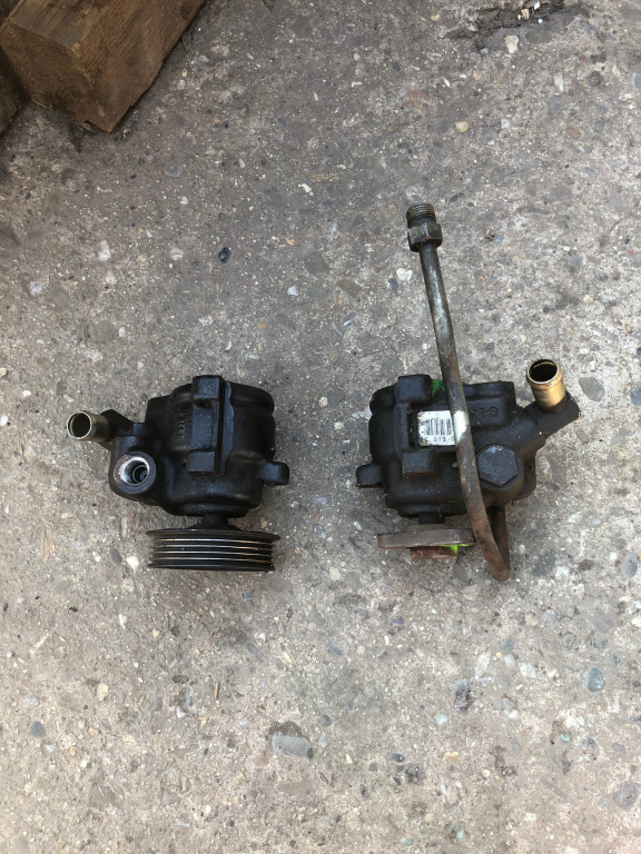 Pompa servodirectie ford fiesta mk4  motor 1.25 sau 1.4